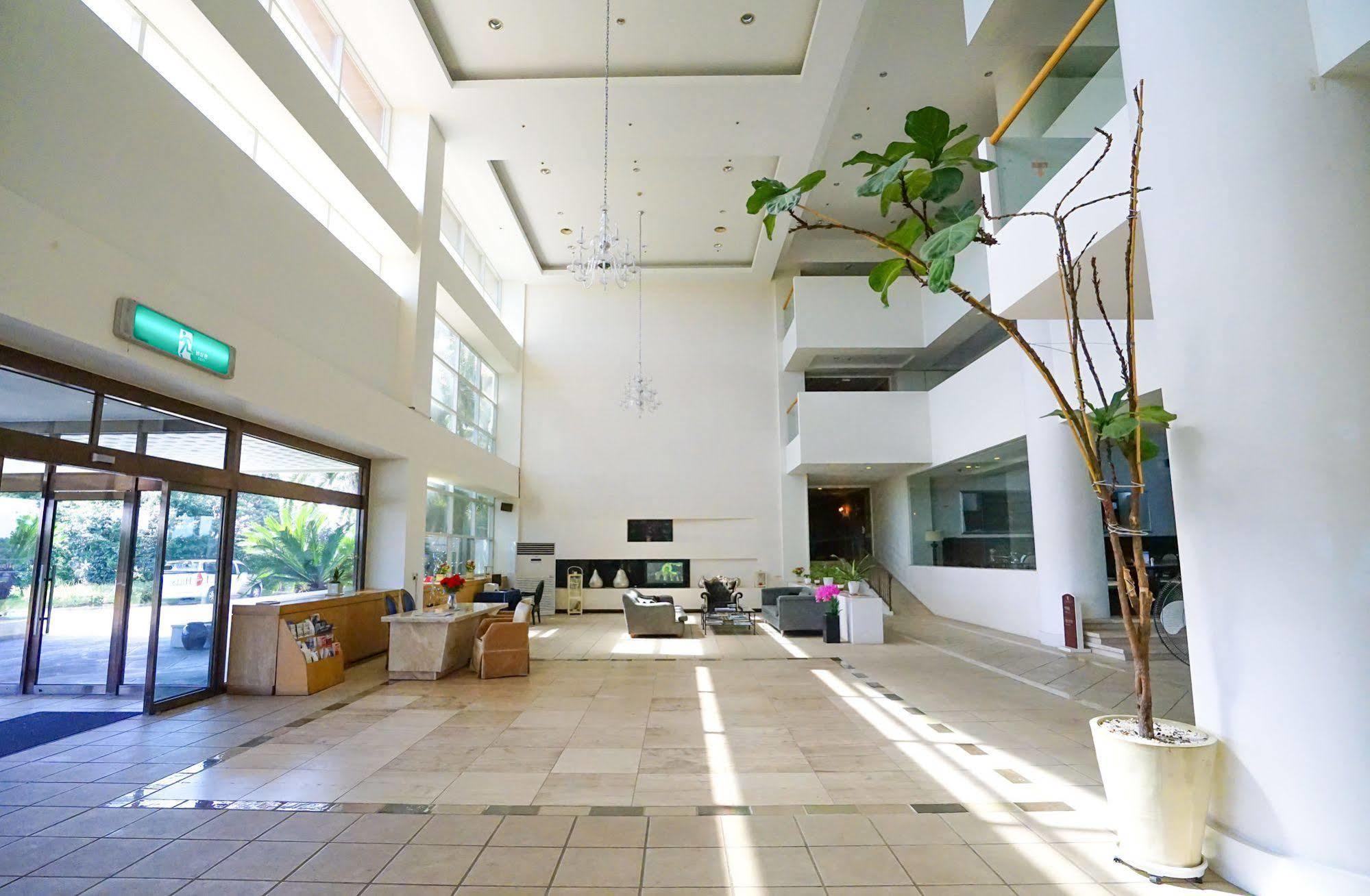 Lake Hills Jeju Resort Согвипхо Экстерьер фото