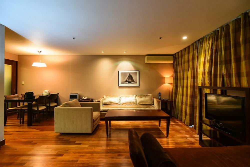 Lake Hills Jeju Resort Согвипхо Экстерьер фото